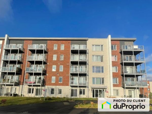 7, Guy, St-Constant à louer