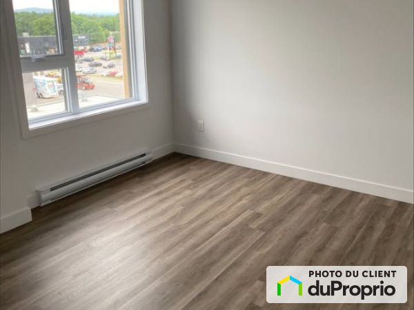 512-175, rue Jogue, St-Lambert-De-Lauzon à louer