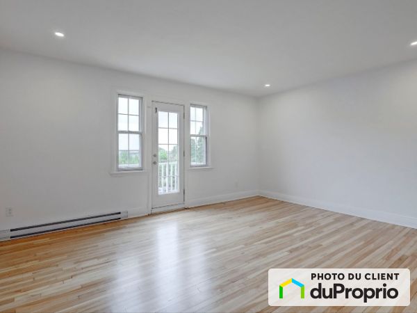 6-2960 Avenue Van Horne, Outremont for rent