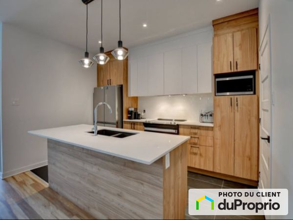 208-101 boulevard de Chambéry, Blainville for rent