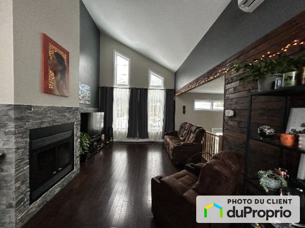 301, Des Glacier, Beaupré à louer