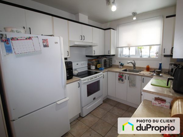 4 1/2-86 rue l'Hébreux, St-Romuald for rent