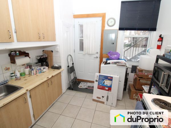 2 1/2-363 rue Saint-Sauveur, Saint-Sauveur for rent