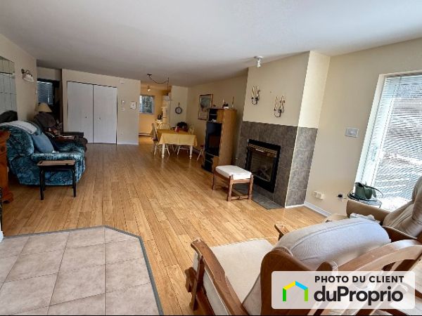 A-22, Ave Guindon, St-Sauveur à louer