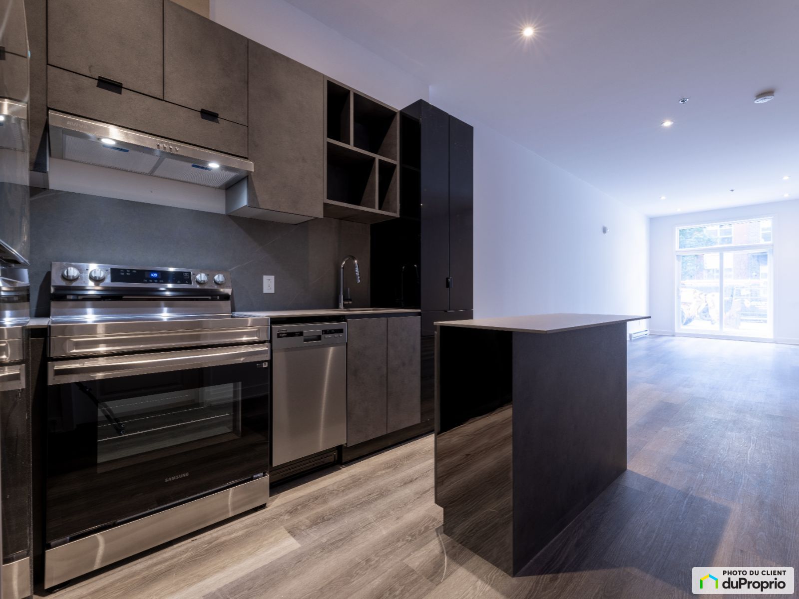 2660, rue Jarry E — photo 1