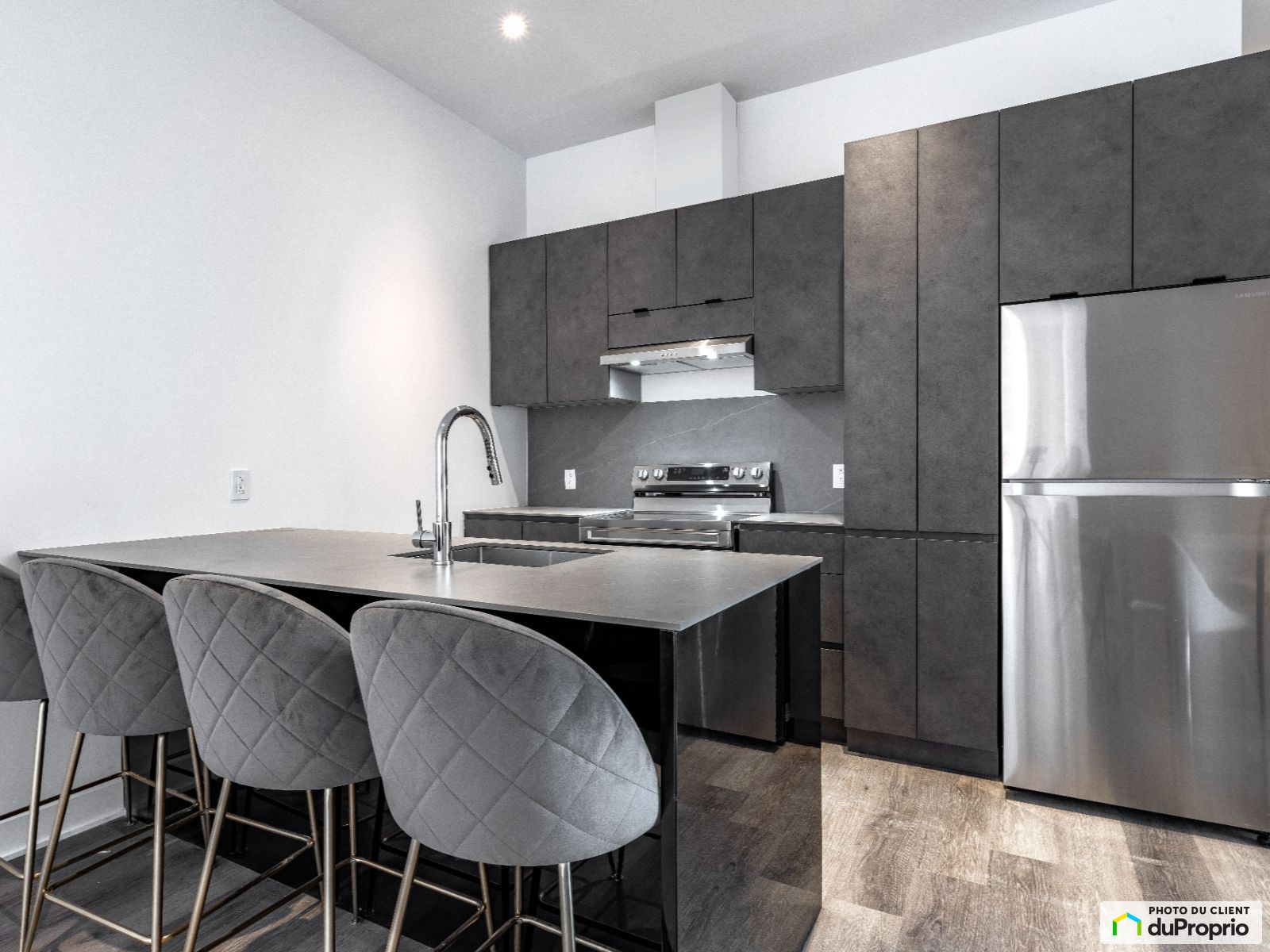 2660 Jarry E- 3 1/2 +mezzanine — photo 1