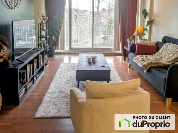 206-1210 Boulevard Curé Poirier Est, Longueuil (Vieux-Longueuil) for rent