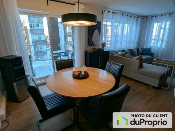 201-100 de la Maçonnerie, Chateauguay for rent