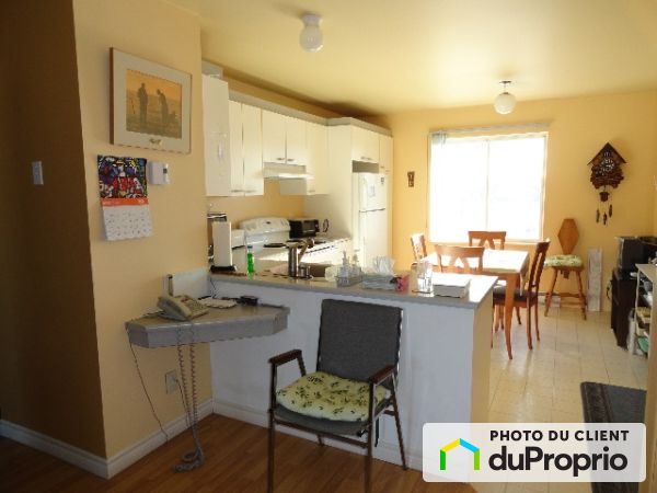 286 avenue Thibodeau, St-Marc-Des-Carrières for rent