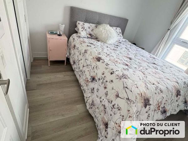 302-255 Rue de La Petite-Noraie, St-Charles-Borromée for rent