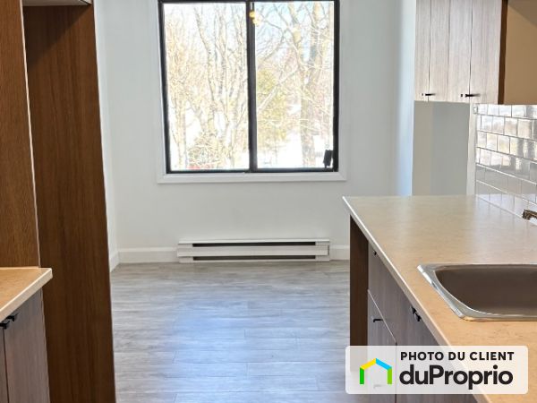 303-4230, des Cyprès, Charlesbourg à louer