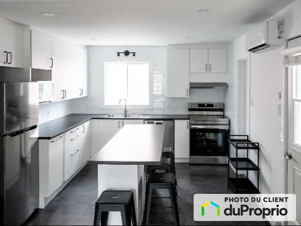 45, rue leroux, Ste-Therese à louer