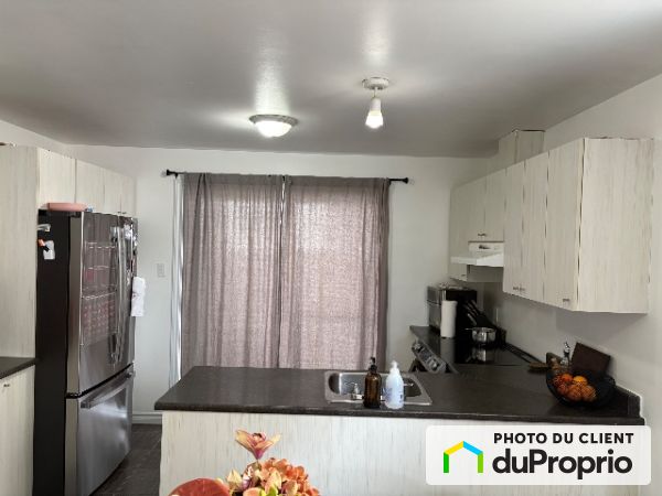 152, Verlaine, St-Lin-Laurentides à louer