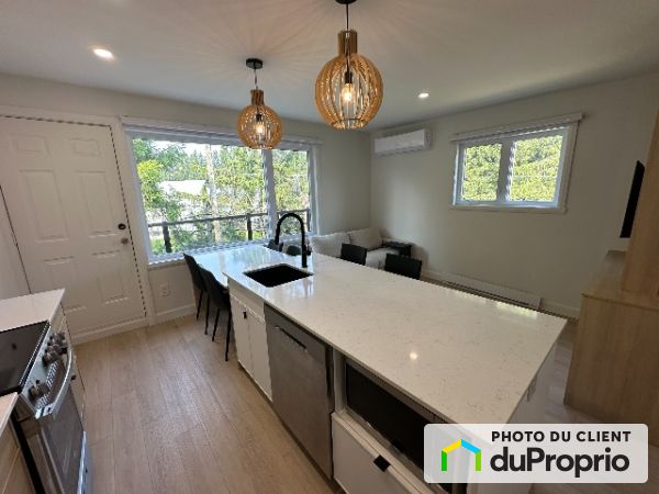 8-1075 rue de la Loire, Ste-Foy for rent