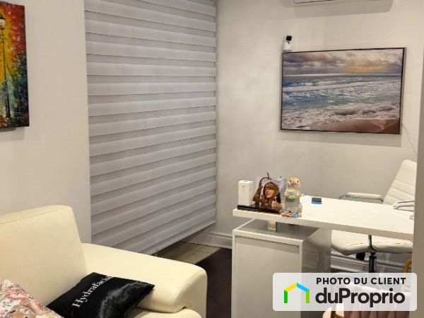 2-1280 boulevard laird, Mont-Royal for rent