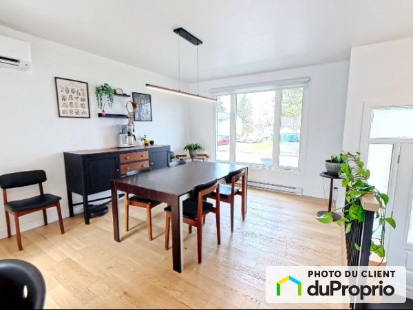 785, rue Martin, Longueuil (St-Hubert) à louer