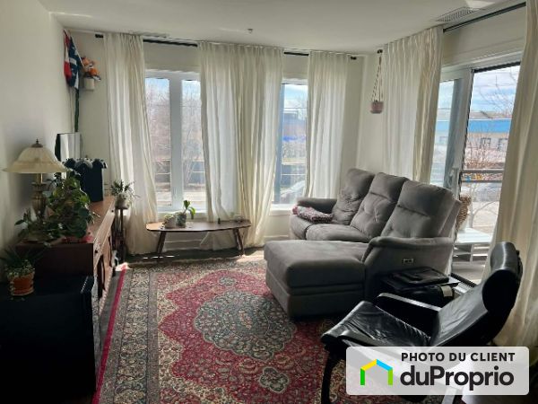 210-131, François-Souillard, Laval-des-Rapides à louer