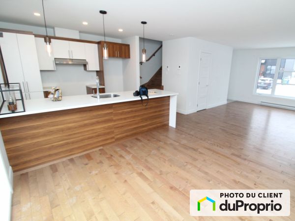 6 1/2-257, rue Bigorre, St-Émile à louer