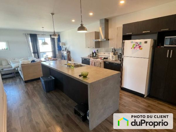 9-730 Rue Saint-Denis, Mercier for rent