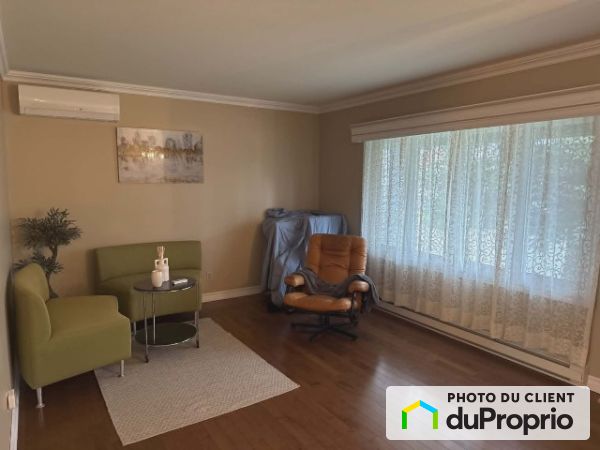 Apartment Living Room - 12065 Avenue Pelletier, St-Hyacinthe for rent