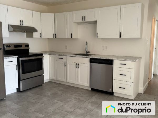 1797 fontainebleu, Sherbrooke (Fleurimont) for rent