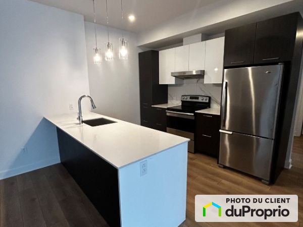 1008-2990, blvd Saint-Martin O, Chomedey à louer