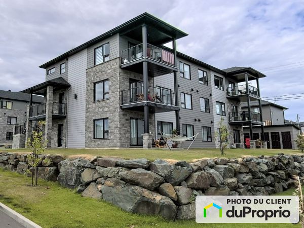 318 rue du Pélerin, St-Nicolas for rent