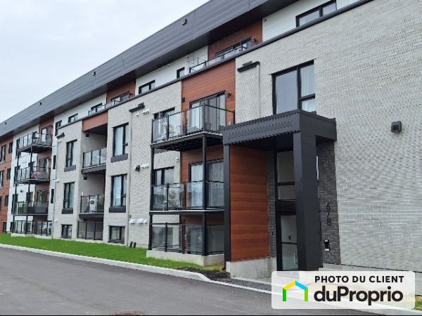 678 de la Visitation, St-Charles-Borromée for rent