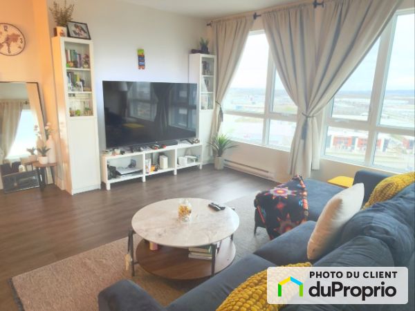 1807-3850 boulevard Saint-Elzéar O, Chomedey for rent