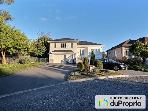 446 Boul St Elzear, Vimont for rent