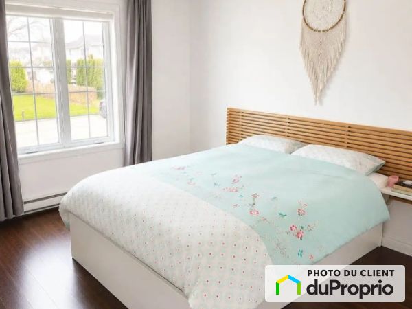 9395 Du cabriolet, Neufchatel for rent
