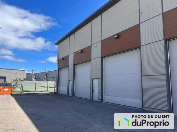 3-303 chemin industriel, Gatineau (Gatineau) for rent