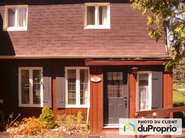 790 Chemin de la Croix, Ste-Adèle for rent