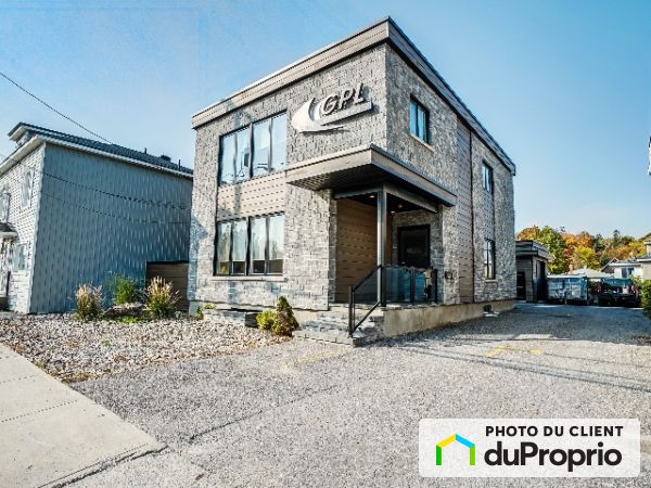 B-9, Saint Joseph, Gatineau (Hull) à louer