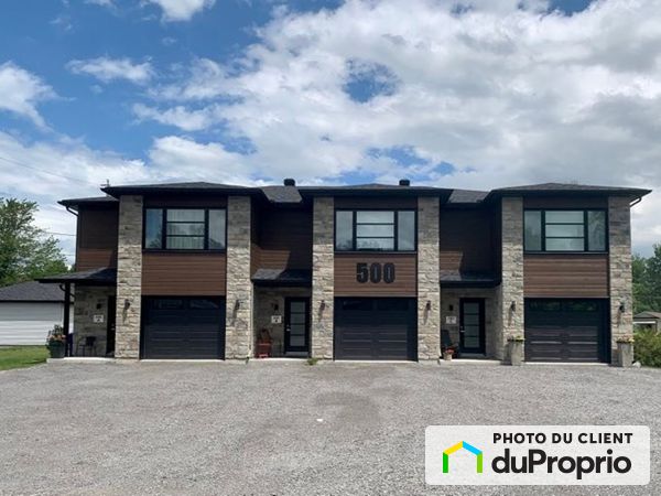 . Rue Neault et Joseph L. Rivard, St-Maurice for rent