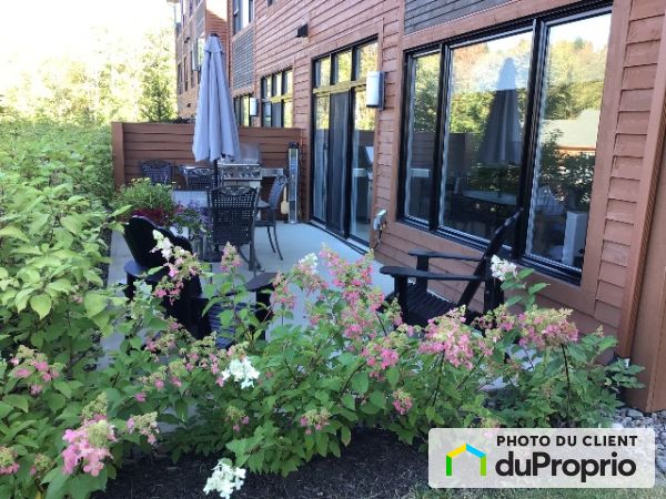 Backyard - 102-231 avenue de l'Hôtel-de-Ville, Bromont for rent