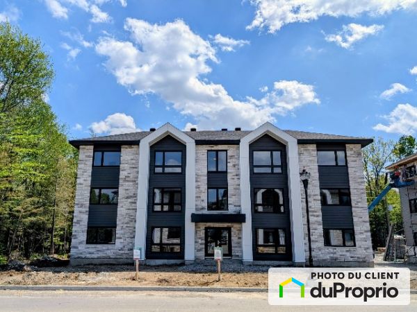 975 rue de Chaumont, St-Jérôme (Bellefeuille) for rent