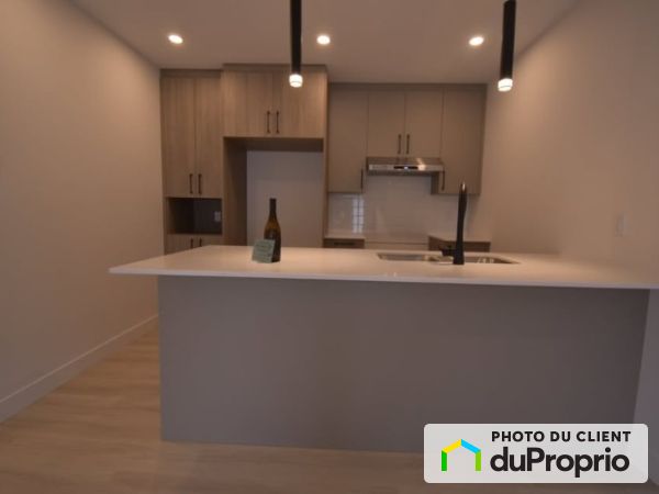 2237-2267, rue René-Vinet, Ste-Clotilde-De-Chateauguay à louer