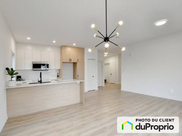103-109 Montée des Bouleaux, St-Constant for rent