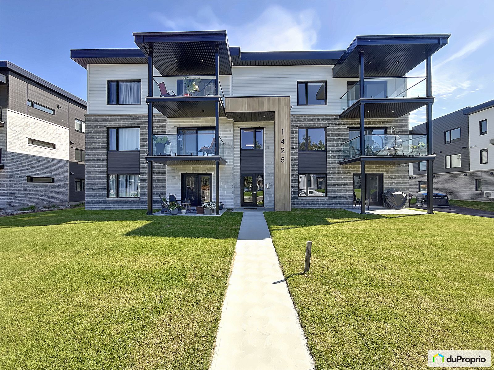 302-1445, rue Simon-Piskaret — photo 1