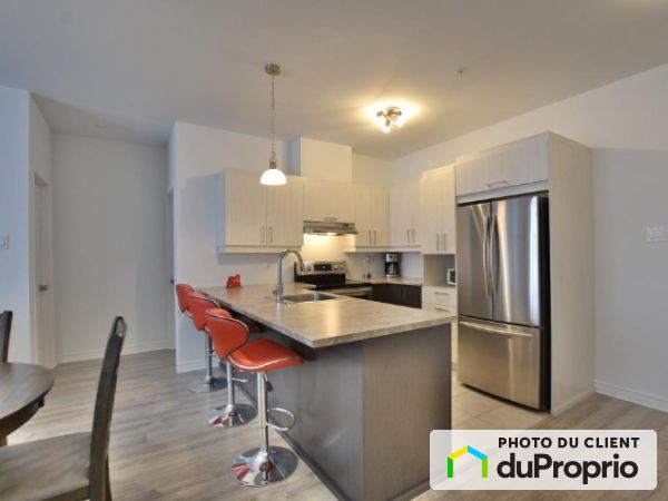 405-270 Place Claude Dagenais, Ste-Therese for rent