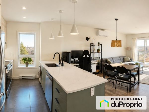 2215, Av. Chauveau, Lebourgneuf à louer