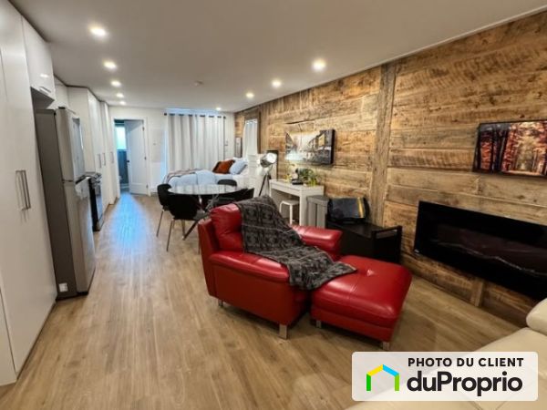 37, ave de l'Etoile, Laval-des-Rapides à louer