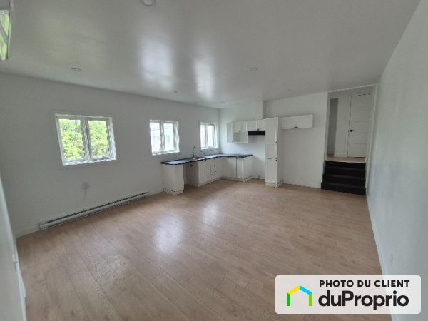 5-1121 avenue principale, St-Marc-Des-Carrières for rent