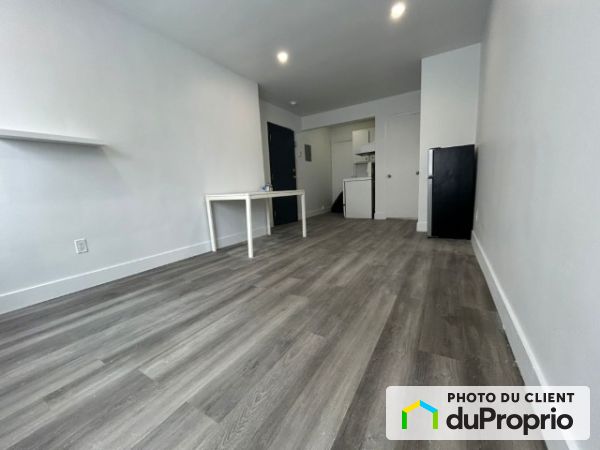 34, Chabanel O, Villeray / St-Michel / Parc-Extension à louer