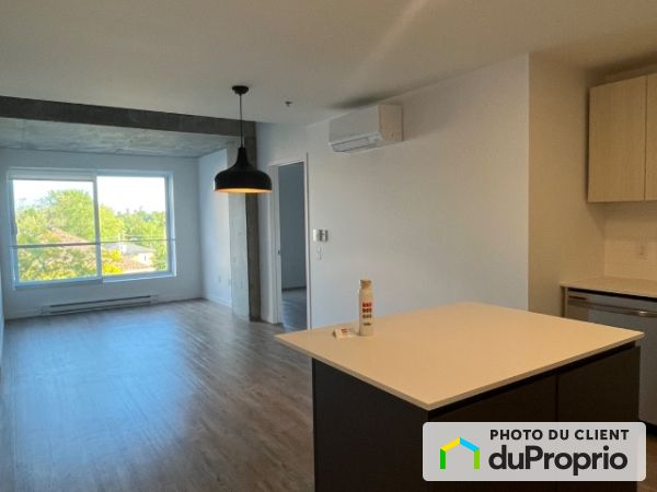 421-30 Rue dorly, Laval-des-Rapides for rent