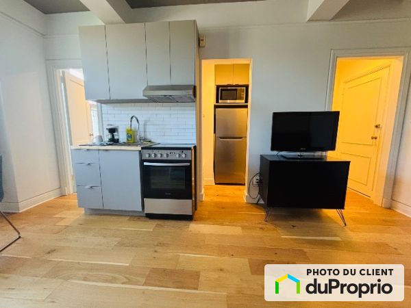 503-135 Grande Allée Ouest, Montcalm for rent
