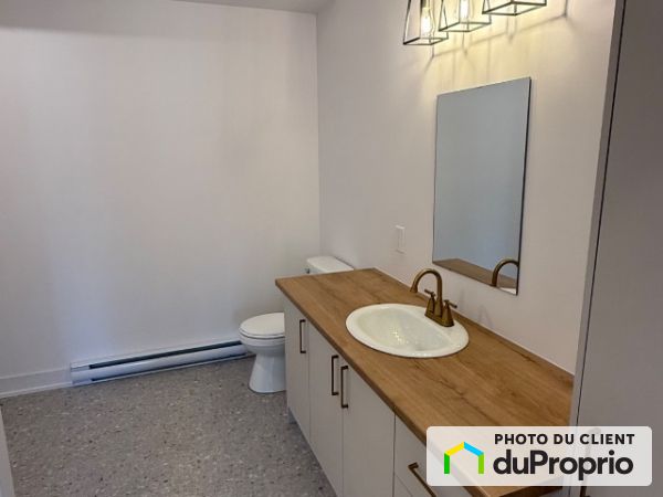 A-84 chemin Saint-Pierre, Val-Des-Monts (Perkins) for rent