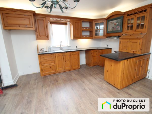 5 1/2-305 rue Arago ouest, St-Jean-Baptiste for rent