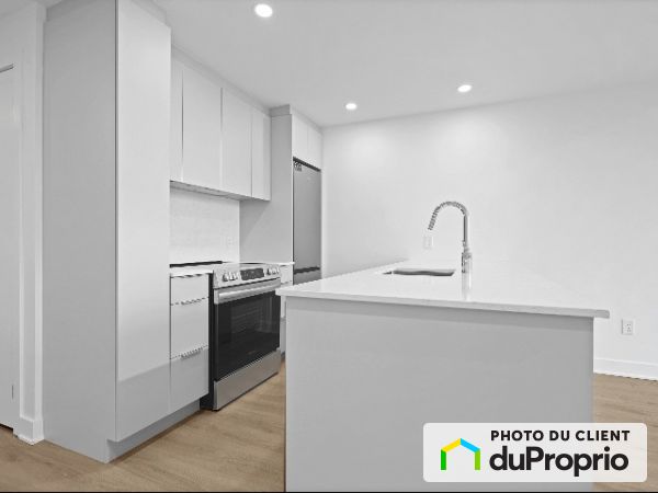 517-5070, pare street, Mont-Royal à louer